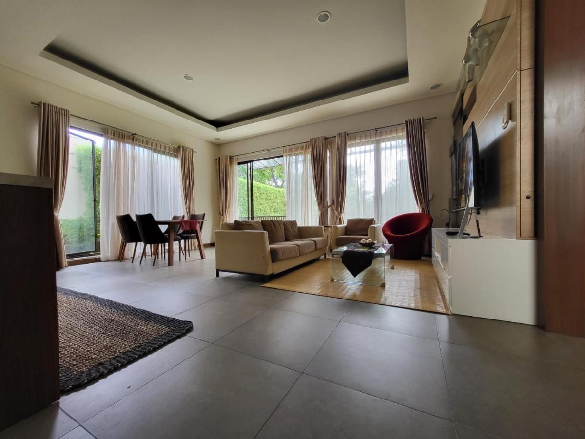 Villa Vimala Hills Semeru Богор Экстерьер фото